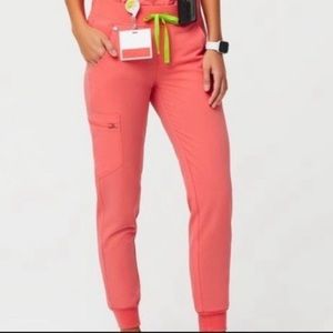 Figs coral Zamora joggers